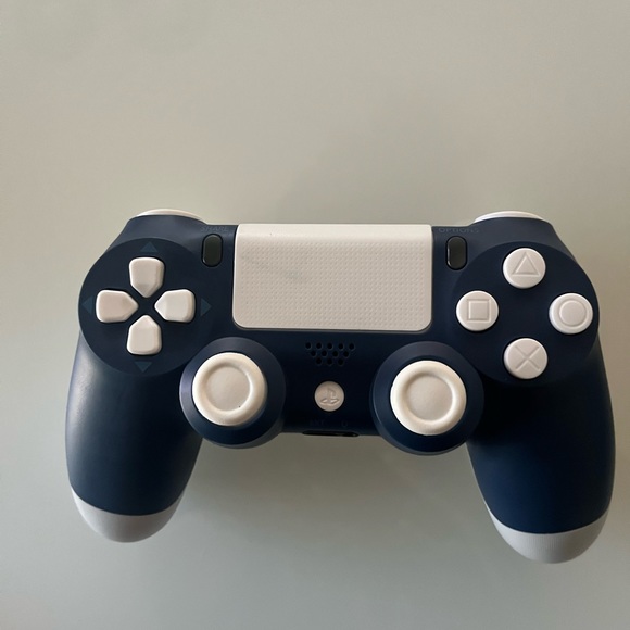 Custom ps4 controller - Picture 7 of 7